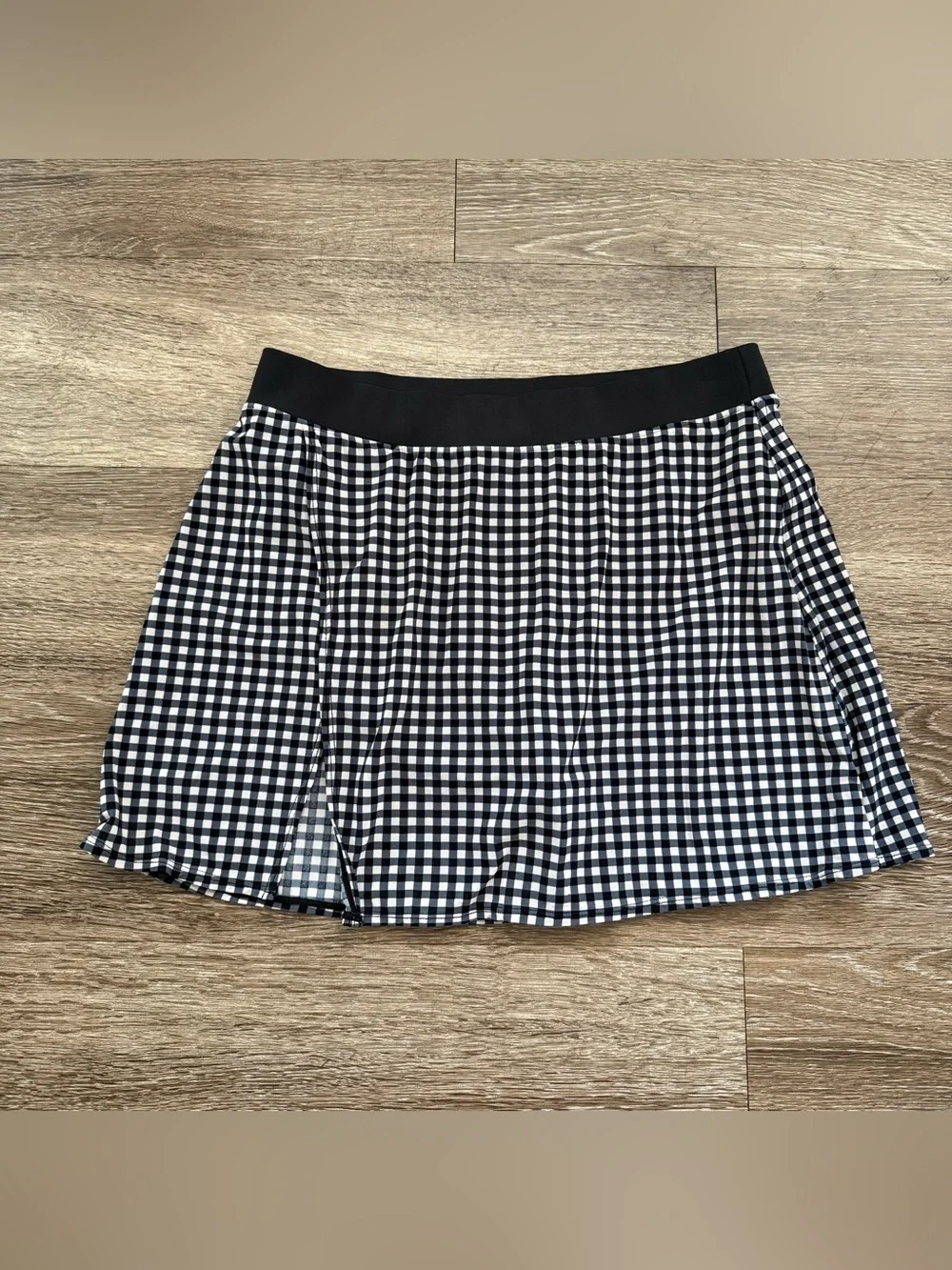 Alo Yoga Mesh Gingham Skirt Black, Navy & White